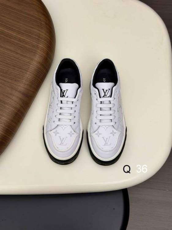 Picture of Louis Vuitton Shoes _SKULVsz38-44AH040112906